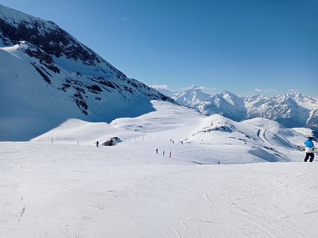 Du c&ocirc;t&eacute; de Marmottes et li&egrave;vre blanc