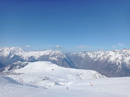 Du c&ocirc;t&eacute; de Marmottes et li&egrave;vre blanc