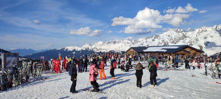 D&eacute;part &agrave; l'ouverture, coucher de soleil &agrave; la fermeture.. 