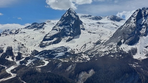 Neige saupoudr&eacute;e de sable et pollen, un r&eacute;gal 😂