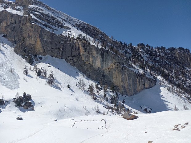 Pointe de la Saume 3043