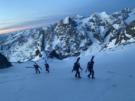 Visite &agrave; l'ex-plus haut sommet des Alpes fran&ccedil;aises