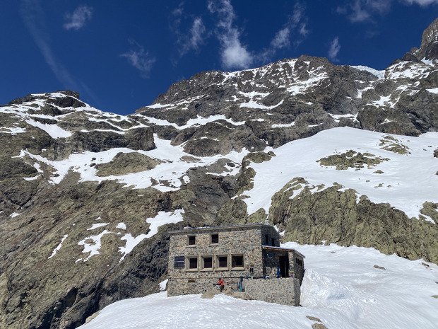 Visite &agrave; l'ex-plus haut sommet des Alpes fran&ccedil;aises
