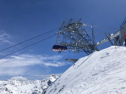 Cime Caron la p&eacute;pite 🤩☀️❄️