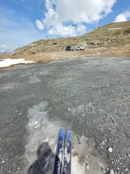 Les l&egrave;ves t&ocirc;t de Val Tho