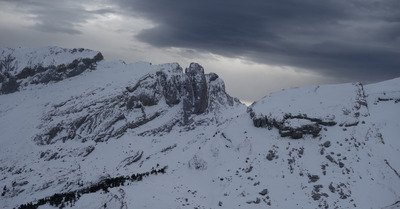 Villard sous un ciel voil&eacute;