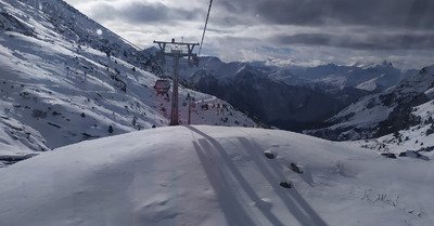 entre &eacute;claircies et nuages