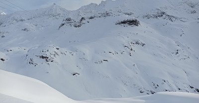 Neige fra&icirc;che au dessus de 2800 m