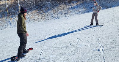 Professeur pour la petite s&oelig;ur &agrave; Greolieres les neiges 