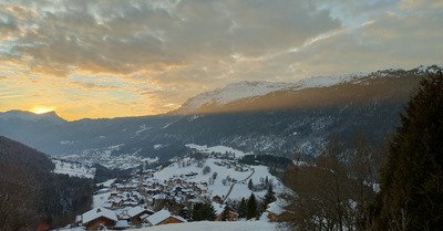 Il en manque bien  64 cm