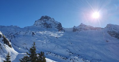 Ravito en h&eacute;licocuisses pour le refuge de Gramusset !