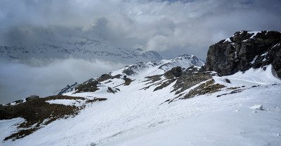 Entre les giboul&eacute;es ?️