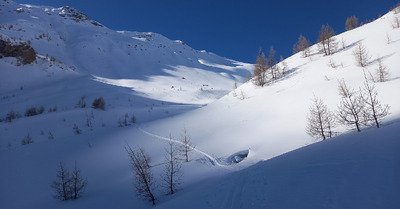 Archinard, soleil et poudre