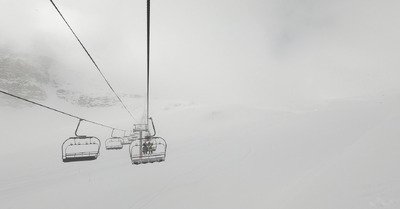 Peuf, nuage et ... chute &agrave; Val D'isere