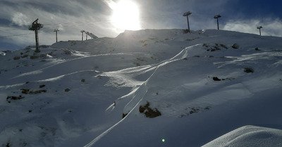 Un glacier infest&eacute; de skipasseurs 😁