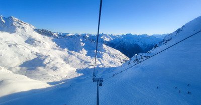 Bleu p&eacute;tard et neige toute douce