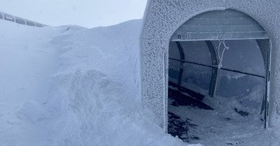 Une Grande premi&egrave;re polaire, poudreuse et temp&eacute;tueuse !