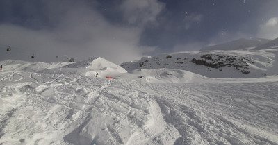 Alpe d'Huez :  l'ouverture en peuf = G&eacute;antissime