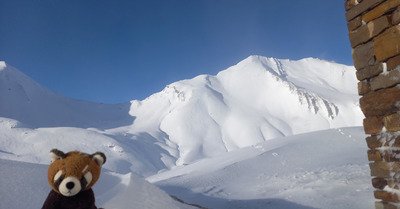 Rocherousse et lac des Estaris, dans un nuage...
