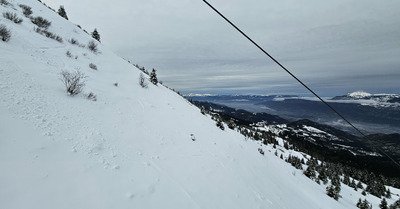 Tra&ccedil;age sur neige bizarre 