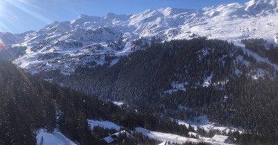 soleil, neige tass&eacute;e et presque personne👌🏻