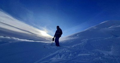 🎬 Sc&egrave;ne 4 -  travelling de luxe pour ce Festival de poudreuse 🍾🤩❄