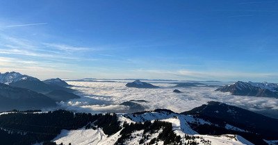 Neige dure et histoire dr&ocirc;le