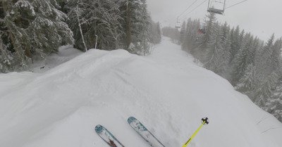 Un peu de neige et beaucoup de brouillard