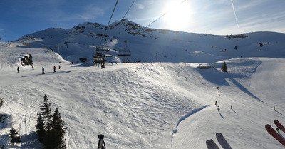 Neige dure et touristes