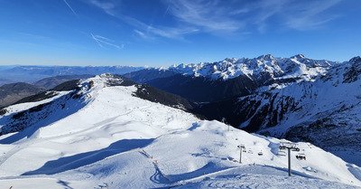 Bonnes pistes mais ennuyeux 