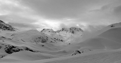 Pas assez, il en faut bien plus 