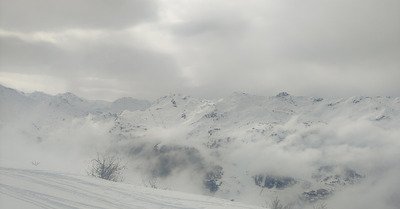 Lundi neige et nuages 