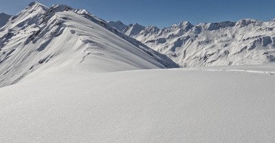 Neige de cin&eacute;ma le matin, plus lourde l'apr&egrave;s-midi 