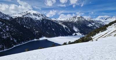 Belles conditions de m&eacute;t&eacute;o et neige agr&eacute;able 