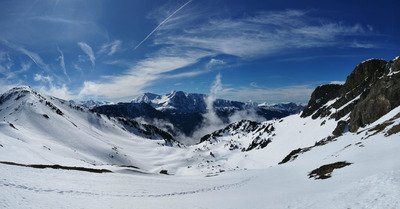 Beau mais &ccedil;a devient difficile sur les pistes
