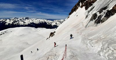 Bonne glisse sur Sarenne 🤩👍  ⚠️ &ccedil;a parpine du gros 😲