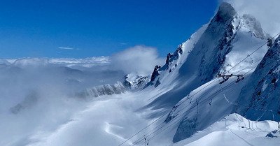 Travers&eacute;e du glacier de la Girose par mar&eacute;e haute