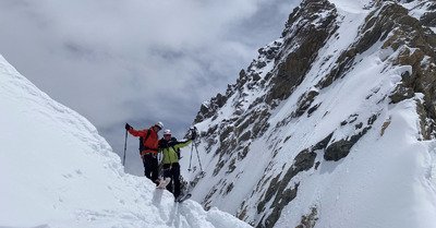 Poor lonesome skiers