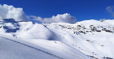 neige fraiche et nuage de printemps