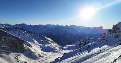 bonne ann&eacute;e la commu!