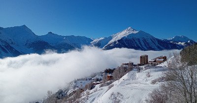 Restez sur piste, ou montez haut 