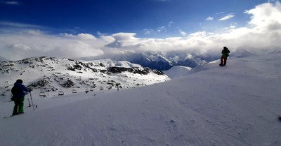 Fort vent mais neige encore bien agr&eacute;able ! 
