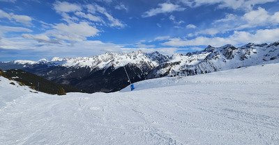 Chaud, agr&eacute;able 