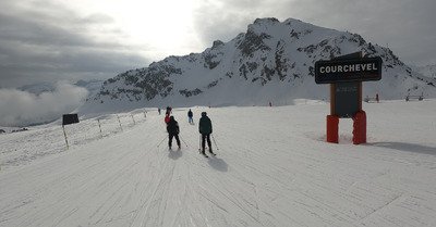 Soleil le matin, grosses roill&eacute;es l'apr&egrave;s midi, touristes 