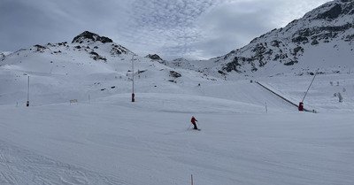 Neige dure&hellip; m&ecirc;me tr&egrave;s haut!