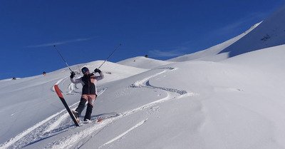 Il a reneig&eacute;, c&rsquo;est reparti pour le ski !