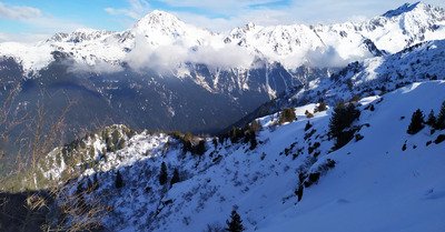 peu de monde, air bag and sun