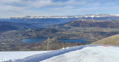 Alpe du Grand serre, du ski de printemps oui mais du ski solidaire