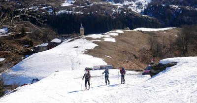 Perch&eacute;s l&agrave;-haut