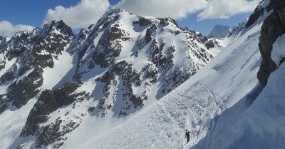 La belle &eacute;quip&eacute;e